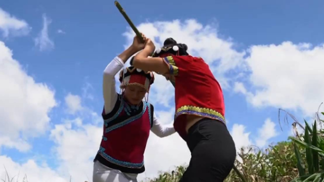 Lisu ethnic villagers celebrate harvest festival in SW China's Yunnan Province